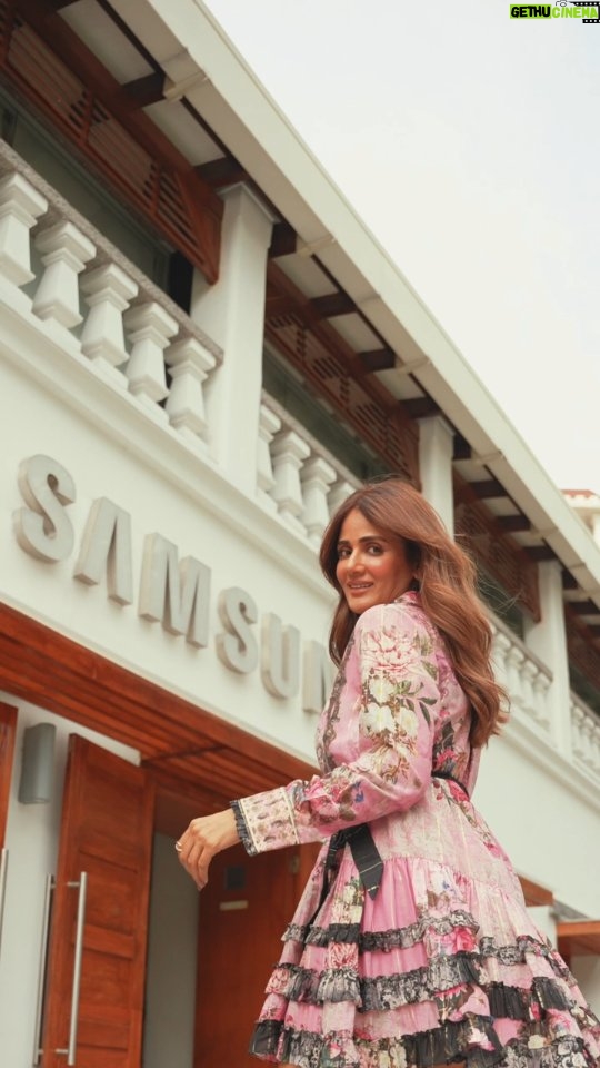 Parul Yadav - 119.1K Likes - Capture the moment like no other! Get your hands on a Galaxy S25 Ultra, snap your best shots and win a dream trip. Hurry! Contest ends July 6, 2025. Available at select Samsung Experience Stores. Visit today! T&C apply.

#Ad #UltraMoments #GalaxyS25Ultra #SamsungIndia