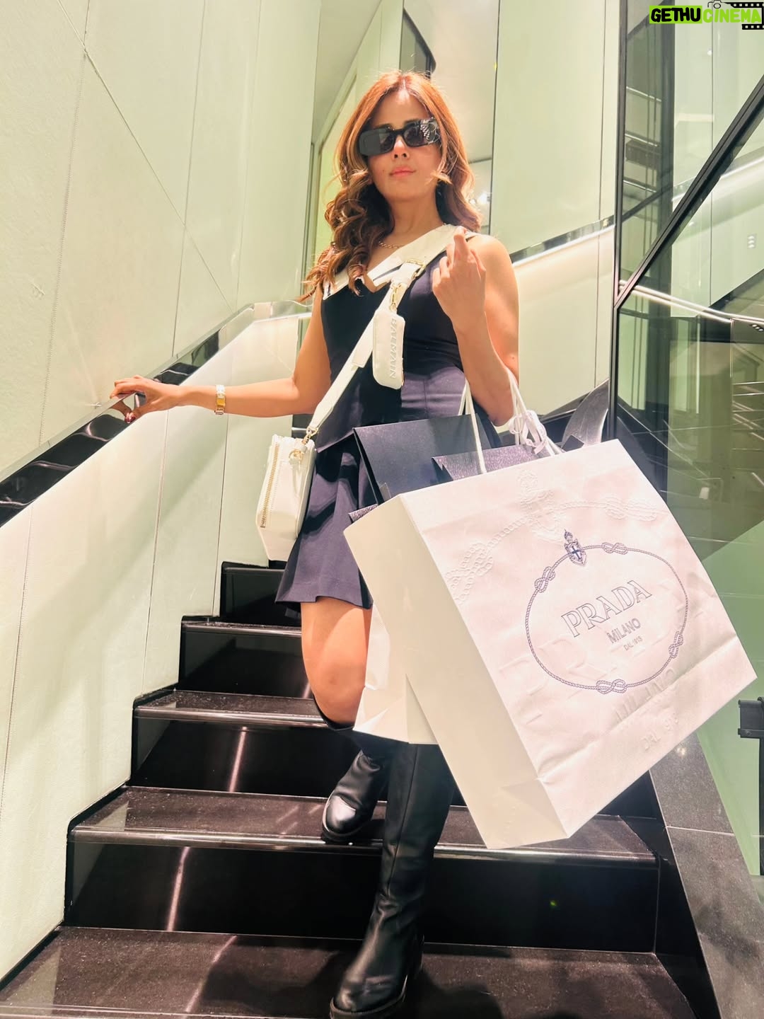 Parul Yadav - 107.5K Likes - 💙

#TreviFountain #RomeDiaries #Italy #IconicMoments #ItalianEscape #rome🇮🇹 #ParulYadav