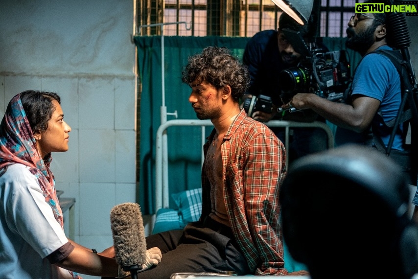 Parvathy R Krishna - 14.5K Likes - Gratitude to be a part of such and amazing project ♥️ 30-07-2025
Revisiting Malik .Dr Shermin lives on🔆 .Still in awe of working with some amazing people and yes will cherish the experience for lifetime♥️