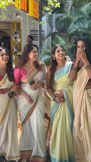 Parveen Instagram - ONAM 🌸
With my girls @_.parveenofficial._ @_.preethiga.s @sandhyaramachandran_
#onam #onam2025🏵️🌼 #onamvibes🌸 #trending #saree #sareelove #girlsouting
