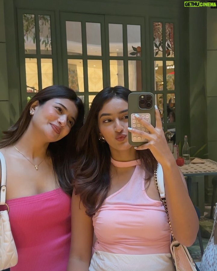 Parvi Sharma - 16.8K Likes - Objects in pink are prettier than they appear🌸🧁

#foryou #foryoupage #explorepage #explore #fyp