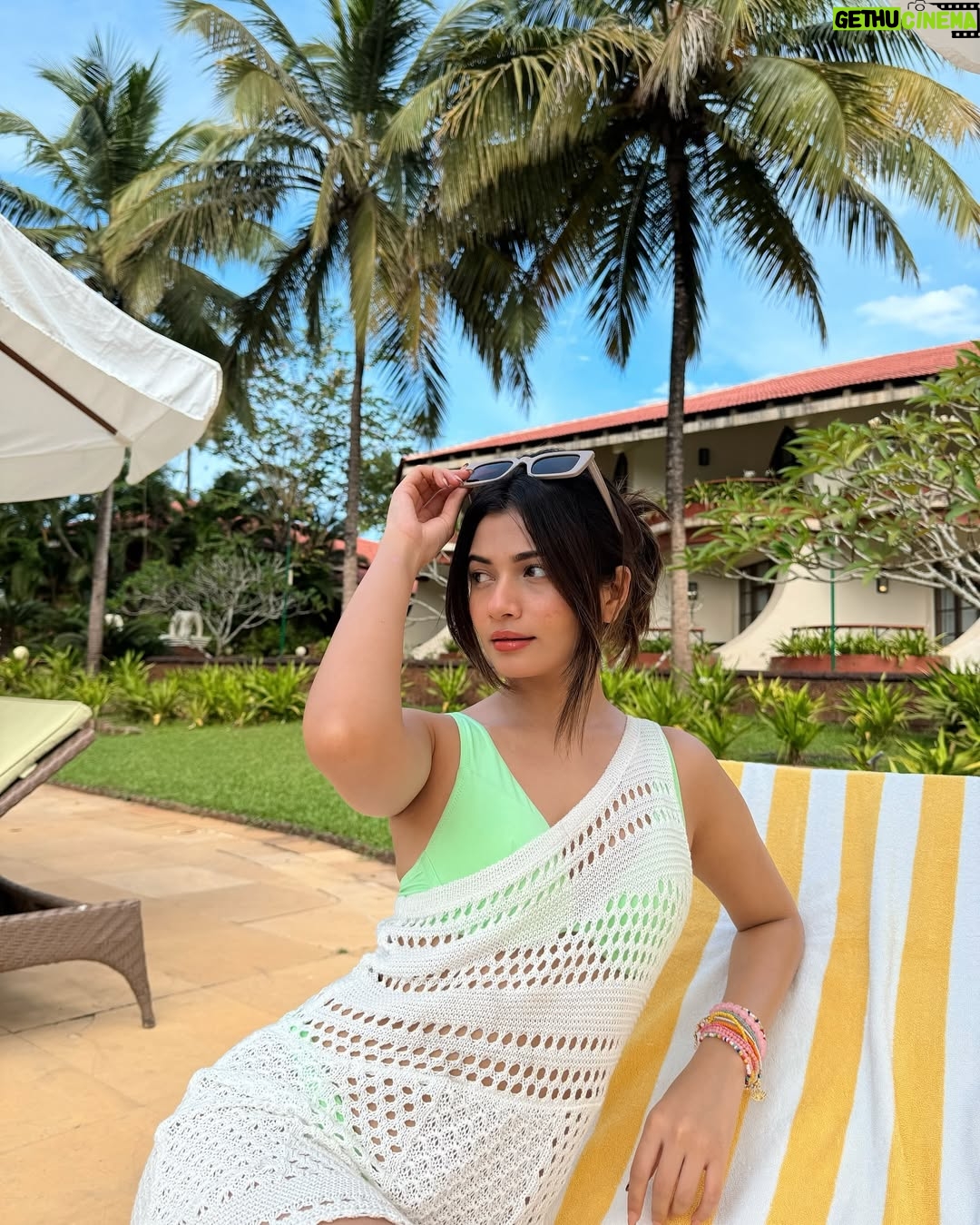 Parvi Sharma - 11.3K Likes - Life feels lighter by the water 🩵