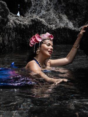 Patricia Javier Instagram - My Queen mother is also a Mermaid, Noble Queen, AquaQueen and Actress Ms. @patriciajavier1 😍🧜‍♀️ I miss you!!

📸: @musikerong_mandaragat 
@official.mfi
Mermaid Tail by: @salvusmermaid