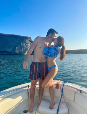 Paulina Goto Instagram - Hoy somos esto, pero también fuimos todo lo que empezó con una simple coincidencia…

Gracias por caminar a mi lado en cada etapa. Te amo @rodrigosaval 🩷🤗✨