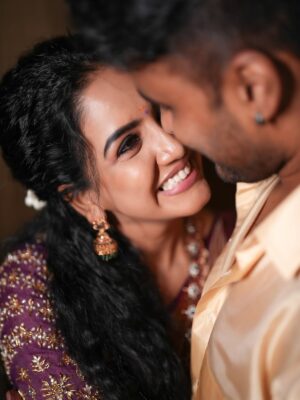 Pavani Reddy Instagram - Festivals = good vibes   good outfits
MUA: @priya_dharshini_makeupartist 
Hair : @shalini_hairartist 
Photographer: @suriesh_photography  @prasami_photography 
Pavni’s outfit: @vibha_boutique_nkl 
Amir’s outfit: @vibha_boutique_nkl 
Jewellery: @new_ideas_fashions 
Blouse : @kalpana_bridal__studio 
#vijaytvshow #festivevibes❤️ #traditional #wear #pavmir #jiohotstartamil #vijaytv