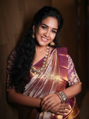 Pavani Reddy Instagram - Festivals = good vibes   good outfits
MUA: @priya_dharshini_makeupartist 
Hair : @shalini_hairartist 
Photographer: @suriesh_photography  @prasami_photography 
Pavni’s outfit: @vibha_boutique_nkl 
Amir’s outfit: @vibha_boutique_nkl 
Jewellery: @new_ideas_fashions 
Blouse : @kalpana_bridal__studio 
#vijaytvshow #festivevibes❤️ #traditional #wear #pavmir #jiohotstartamil #vijaytv