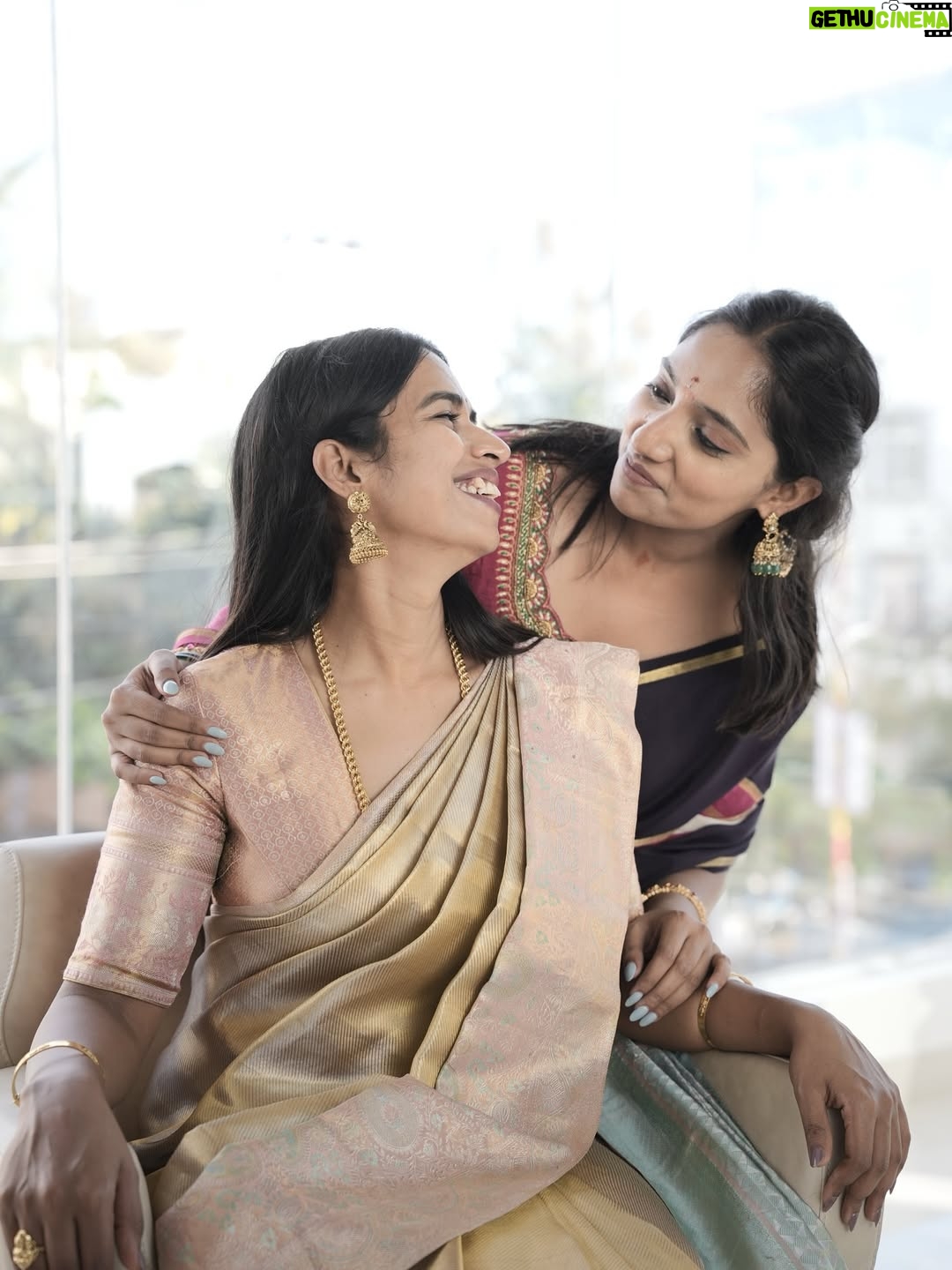 Pavithra Gowda - 15.7K Likes - Filling gallery with happy faces🙌🏻🤍

Grand opening @1512_official_ 
My makeover by @monisha_raj_makeovers 
Captured by @oneclick_photography._ 

#pavigowda♥️ #insta #instagood #foryou