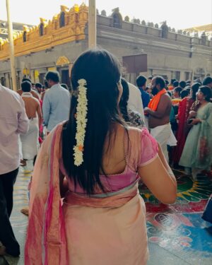 Pavithra Gowda Instagram - ರಾಯರಿದ್ದಾರೆ.. 

#pavigowda♥️ #instagram