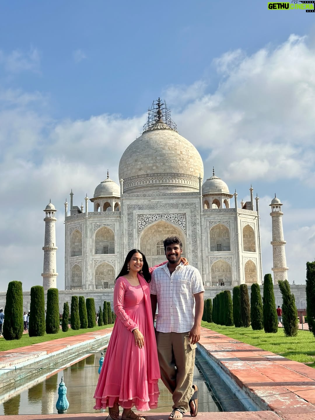 Pavithra Janani - 193K Likes - For caption pls do visit my reel tab 🙊

Landmark tajmahal 😜🙊🙈🙉🫰🏻

#bucketlist #tajmahal❤️🕌