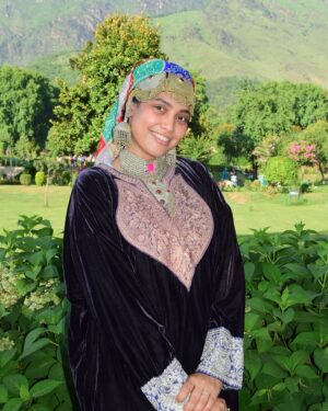 Pavithra Janani Instagram - kashmirigirl♥ 

#kashmirdiaries
#littlethingsmakeslifebetter