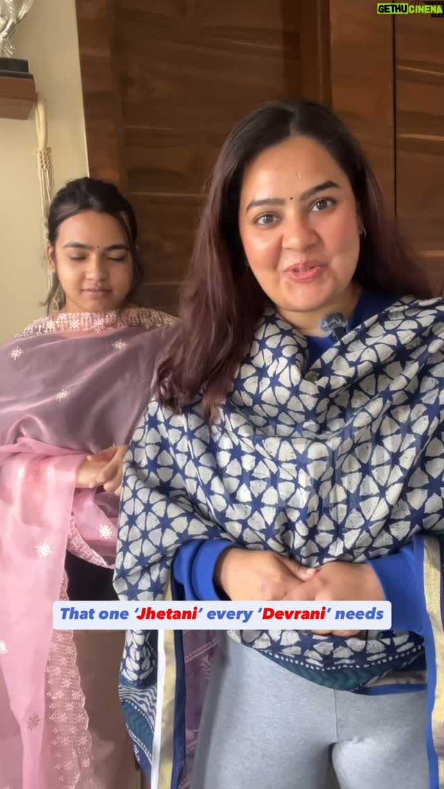Pavni Mehrotra - 16.8K Likes - Apki Jethani kaisi hai?😜
.
.
.
#pavnilaughs #devrani #jhethani #funnyvideos #instagood #relatives #viral #contentcreator #family #jointfamily 
[Funny, relatives, Devrani, Jhethani, Family, weather, climate]