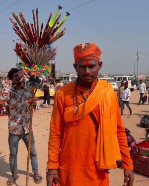 Pavni Mehrotra Instagram - Life mein kabhi Kumbh Mela nahi dekha aur jab dekha to seedhe 144 years saal mein 1 baar ane wala Maha Kumbh 2025 dekha🙏
.
.
.
#kumbh #kumbhmela #ganga #sangam #prayagraj