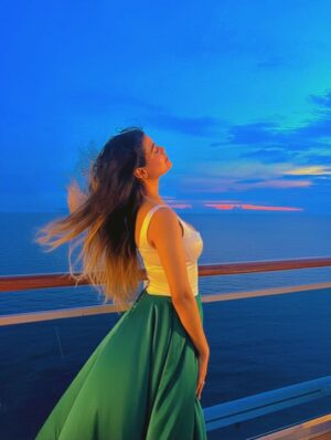 Pearl Malhotra Instagram - You are the light of the universe.
It’s the beginning and it’s the end.
The purpose is to create love in the void of each heart at every nook and corner of the world.
~ Pearl Malhotra .