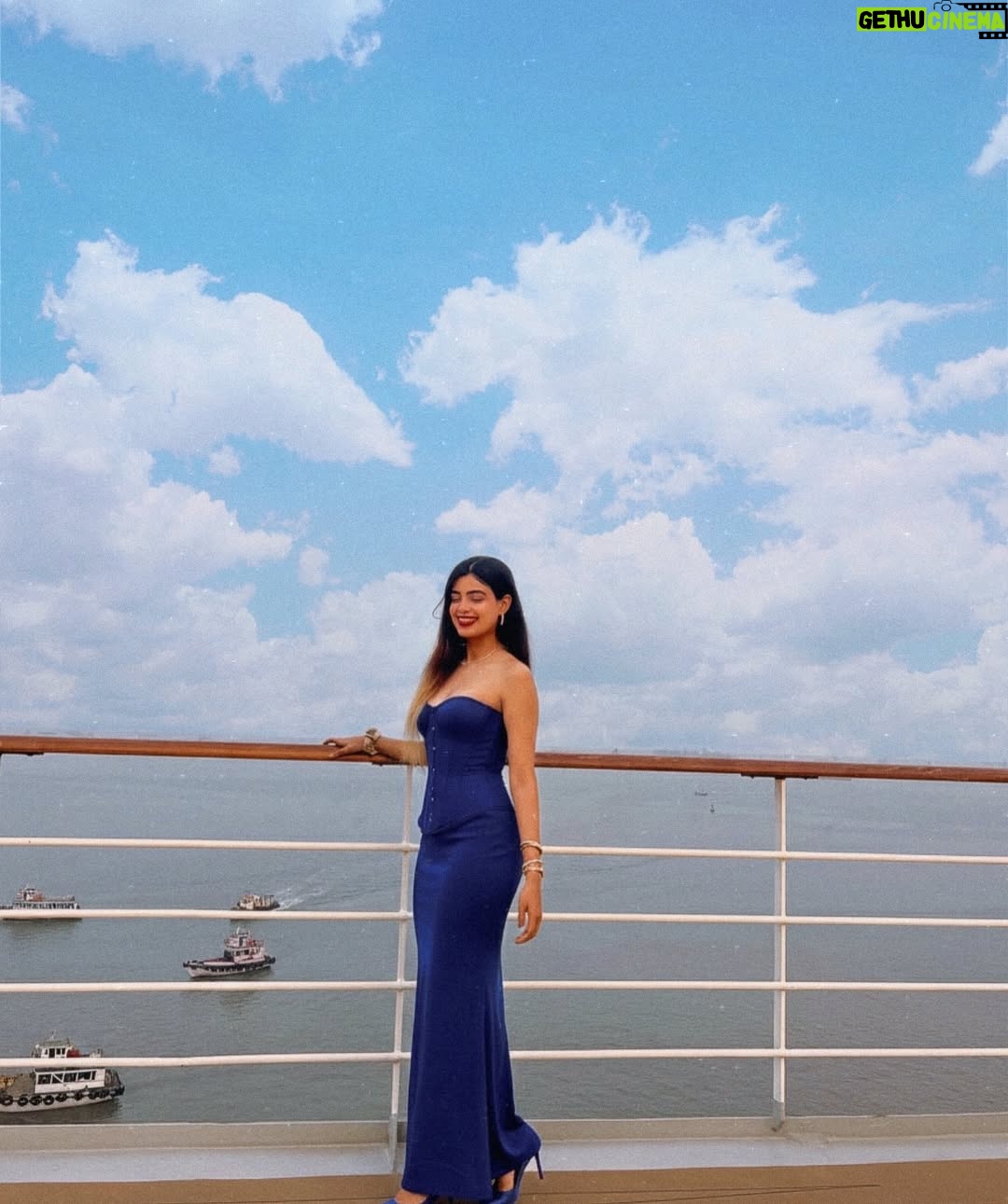 Pearl Malhotra - 4.2K Likes - In the blues.🌀