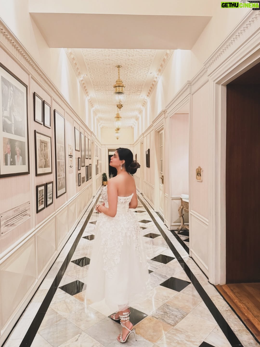Pearl Malhotra - 3.2K Likes - Always surrounded by the Divine 🤍✨
