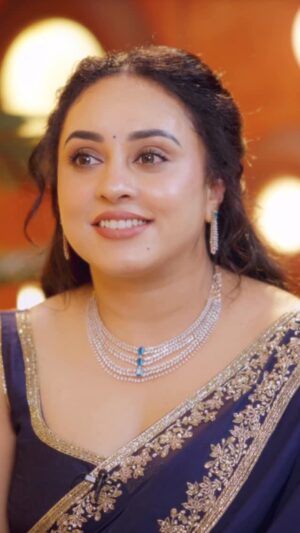 Pearle Maaney Instagram - Episode Out Now!!!
This Sweet “Words of Appreciation” will always be close to my heart. Had the most fun chat with @mamitha_baiju and @pradeep_ranganathan . 😌💎 “Dude” Movie in Theaters!!!!!
.
Powered by @mygdigital 
💎
Wearing @arabiangold.official 
🌸
Make up @touchbysire 
.
Saree @belleficial_couture
.
Draping @drape_by_sreethu