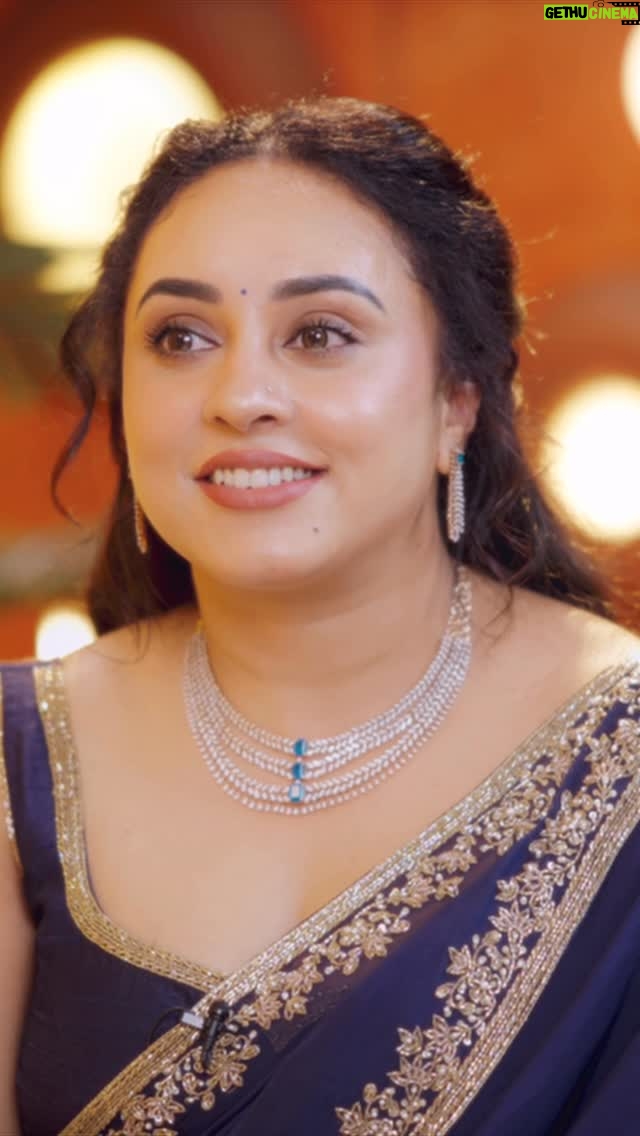 Pearle Maaney - 1.1 Million Likes - Episode Out Now!!!
This Sweet “Words of Appreciation” will always be close to my heart. Had the most fun chat with @mamitha_baiju and @pradeep_ranganathan . 😌💎 “Dude” Movie in Theaters!!!!!
.
Powered by @mygdigital 
💎
Wearing @arabiangold.official 
🌸
Make up @touchbysire 
.
Saree @belleficial_couture
.
Draping @drape_by_sreethu