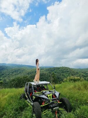 Pichukkana Wongsarattanasin Instagram - 🌳🌦️🍃 แพร่หน้าฝน คนบ้านเฮาน่าฮัก 🥰😆 อากาศดีมาก วิวเปลี่ยนทุกชั่วโมงเลย นั่งดูได้ทั้งวันจริงๆ~ #ไร่ลุงลอน