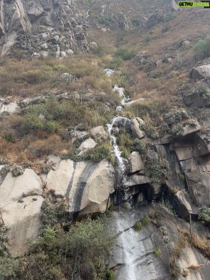 Pierina Carcelén - 5.3K Likes - Agua, mucha agua = mucha bendición 🩵
Un regalo haberme traído hasta este paraíso en la sierra limeña. Gratitud a los guardianes de esta mágica ruta de tanta agüita y viento, de sol brillante y poderosas montañas. Que mas se puede pedir ? 

#lamagiadeloselementos #mamanaturaleza #pachamamita #sierralimeña #autocuidado #metengo #mesostengo #meescucho #mehagocargo #meamo #escapadasurbanas