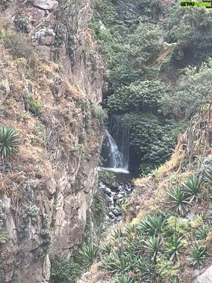 Pierina Carcelén - 5.3K Likes - Agua, mucha agua = mucha bendición 🩵
Un regalo haberme traído hasta este paraíso en la sierra limeña. Gratitud a los guardianes de esta mágica ruta de tanta agüita y viento, de sol brillante y poderosas montañas. Que mas se puede pedir ? 

#lamagiadeloselementos #mamanaturaleza #pachamamita #sierralimeña #autocuidado #metengo #mesostengo #meescucho #mehagocargo #meamo #escapadasurbanas