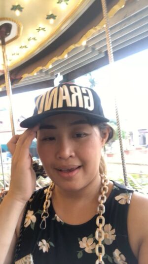 Pinkan Mambo Instagram - Asyiknya liburan di dufanā¤ļøā¤ļøā¤ļø