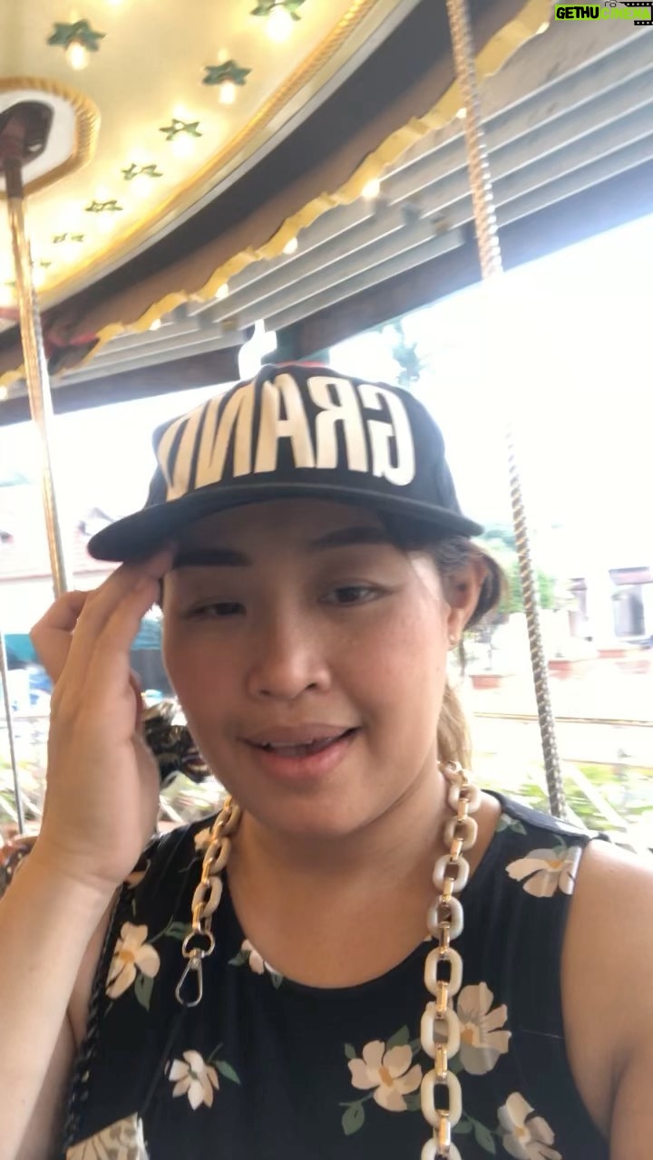 Pinkan Mambo - 0.9K Likes - Asyiknya liburan di dufan❤️❤️❤️