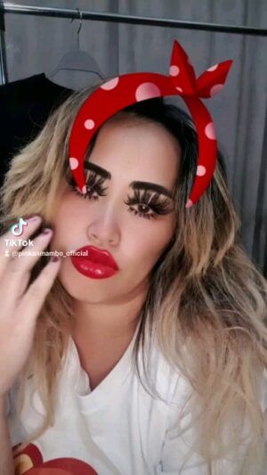 Pinkan Mambo Instagram -