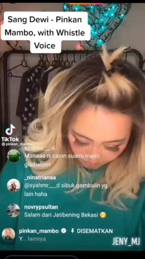 Pinkan Mambo Instagram - Aku persembahkan lagu Ini dari perasaan aku yang pernah hampir bunuh diri tp aku masih percaya akan ada pangeran tulang rusukku yang akan sayang sama aku , ( jangan ikut nangis temen temen ) jangan lupa follow tiktok aku namannya pinkan mambo real
