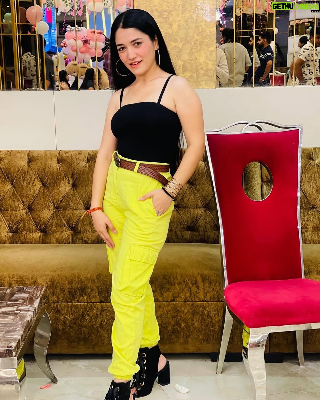 Piya Mangat Choudhary - 4.5K Likes - ❤️❤️❤️
