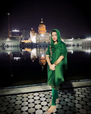 Piya Mangat Choudhary Instagram - Eh ehsas vi bada sukoon dinda hai
Ki koi jaane na jane
Mera waheguru ji sab janda hai 😇🙏🏻