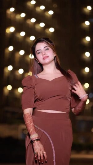 Piyanka Mongia Instagram - Ikk Ucha Lamba Kad😉