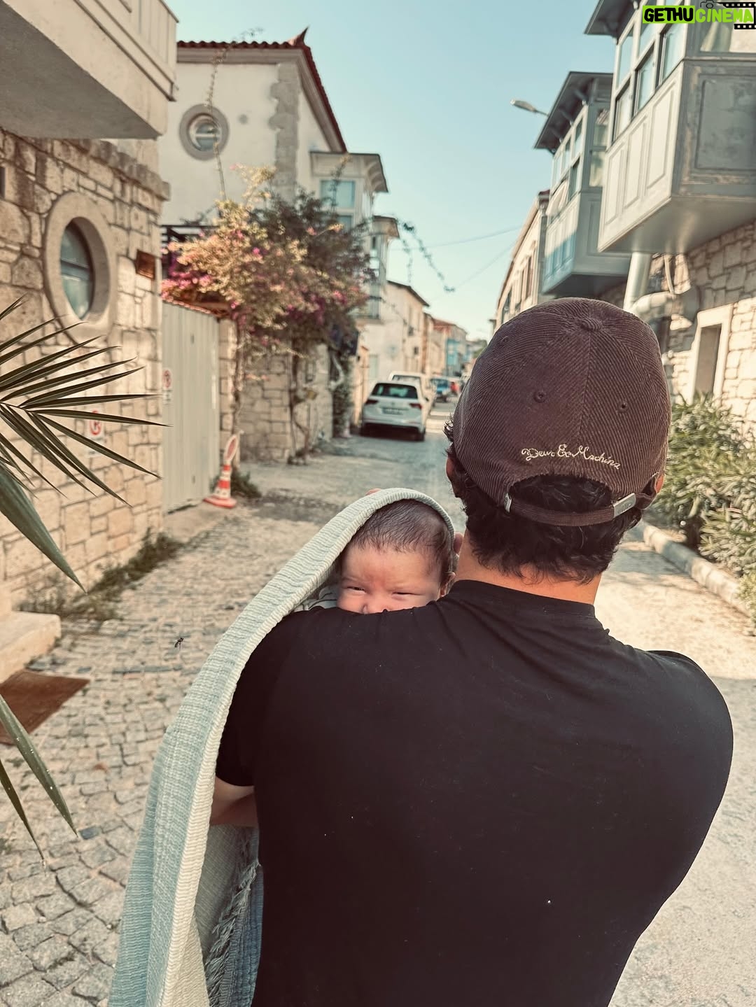 Pınar Deniz - 1.1 Million Likes - İyi ki babamız.
Çok🤍🧿