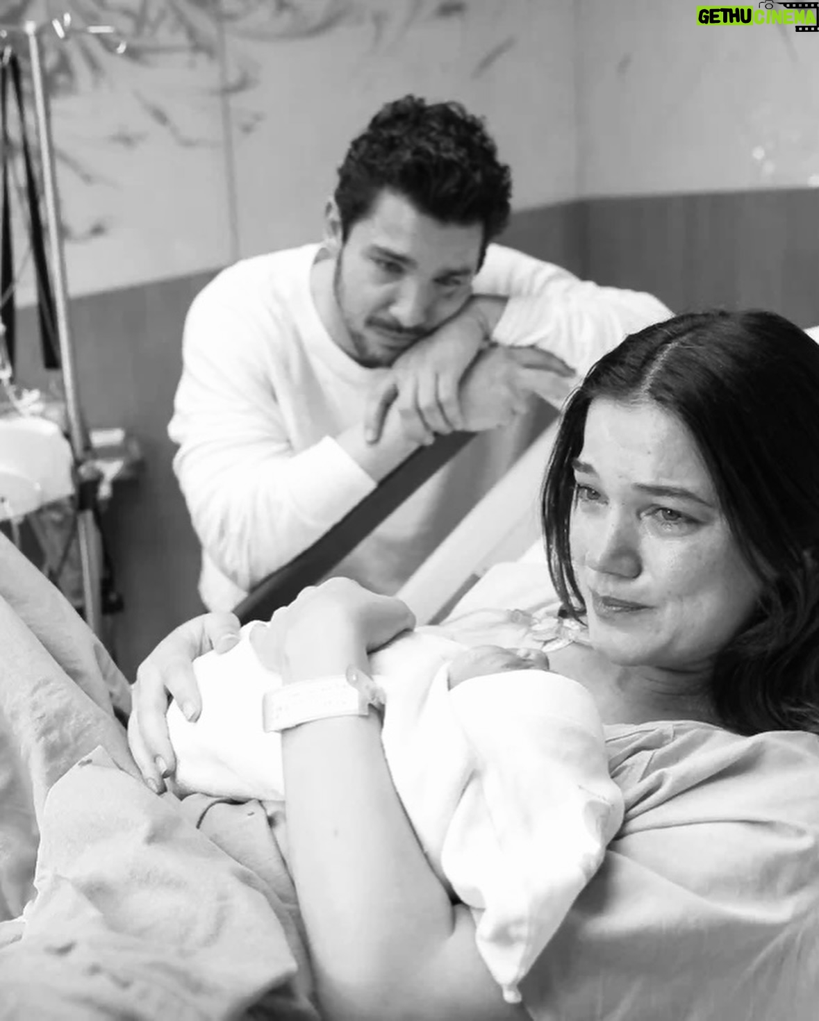 Pınar Deniz - 2.1 Million Likes - Bir umuttur yaşatan insanı🕊️