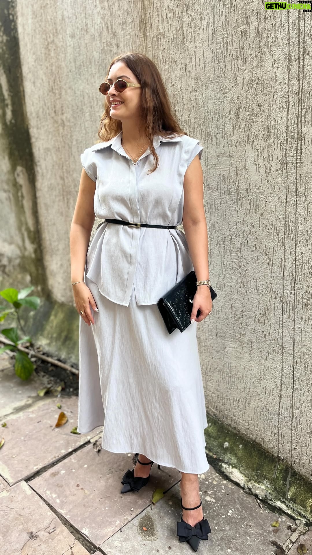 Pooja Chen - 573 Likes - Caught between two colours… so I wore both 🤷🏻‍♀️

@organizedchaos.studio 

[ light and dark, high glam, day outfits, skirt, top, semi formal, chic ]