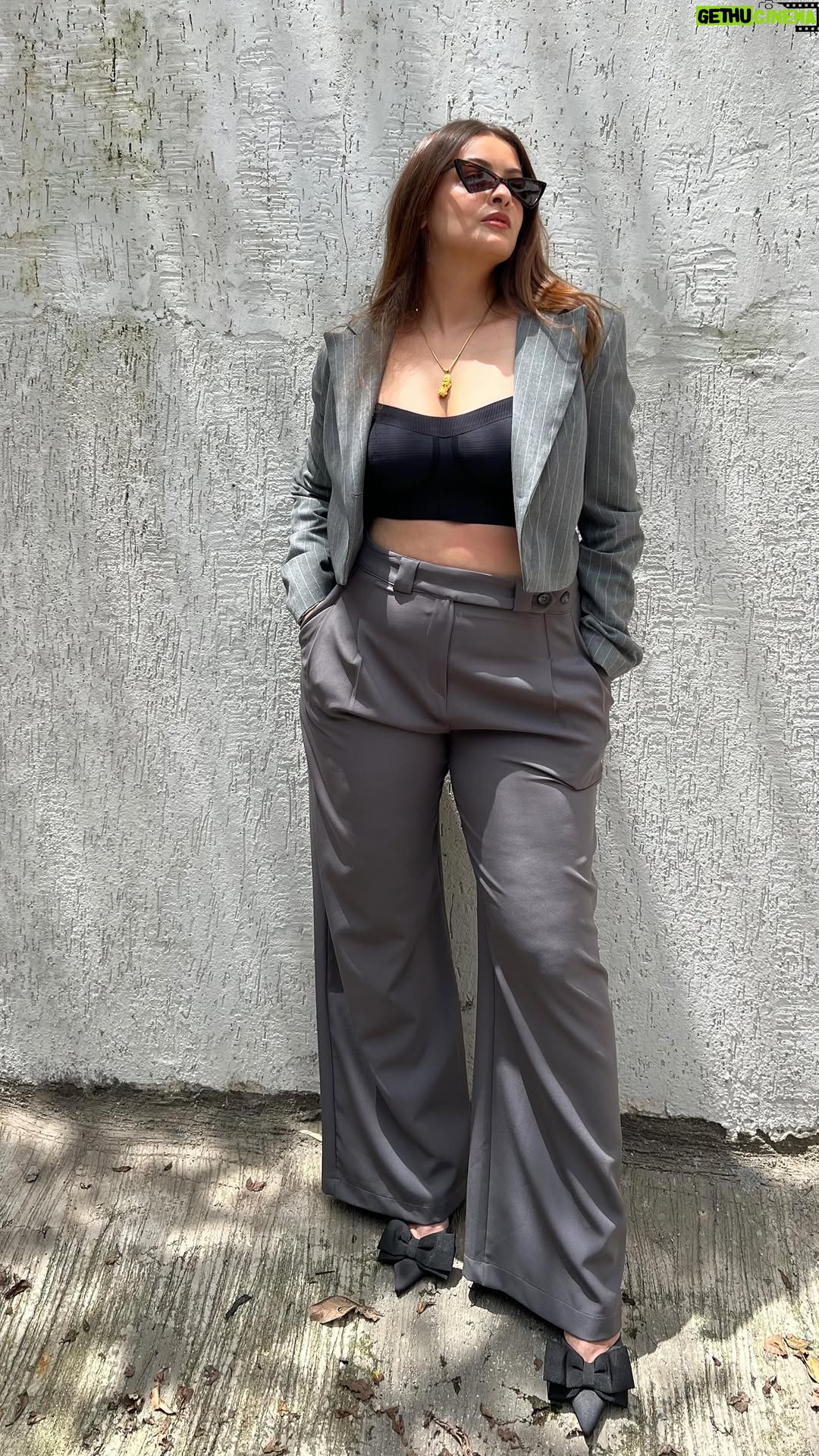 Pooja Chen - 853 Likes - Confidence is always the best outfit; power dressing is just the accessory!

Pants, camisole and blazer from Organized Chaos

[ power dressing, blazers, confidence, loose pants, style, attitude, chic dressing, classy dressing ]