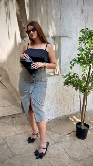 Pooja Chen Instagram - 7 days, 7 outfits—because every day deserves a slay! ✨ Which look is your fave? 

[ OOTD, Style inspo, weekly outfit, styling ideas, office wear, Friday dressing, fashion ]