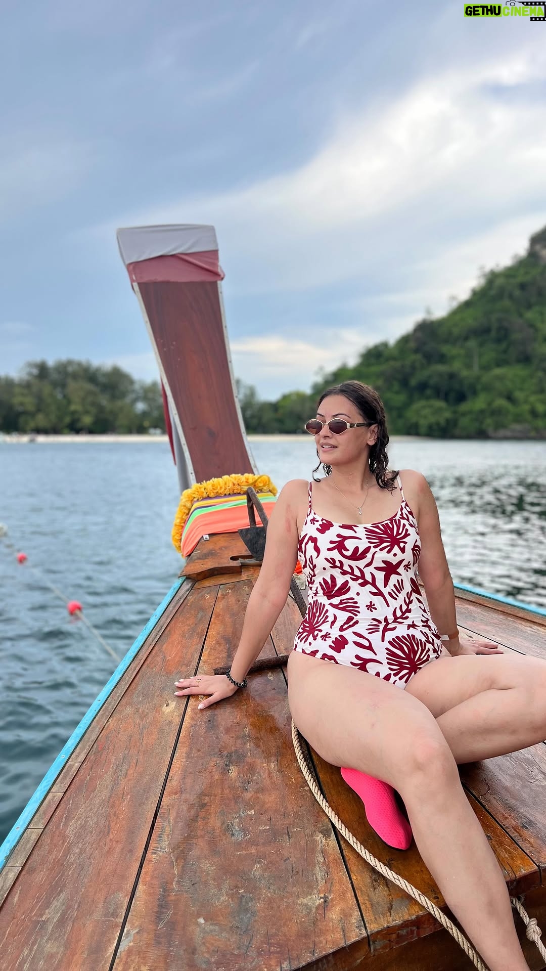 Pooja Chen - 767 Likes - Proof that every corner in Thailand is reel-worthy 🤳📸

[ Thailand, Krabi, wanderlust, beautiful destinations, tropical paradise ]

@tat_india