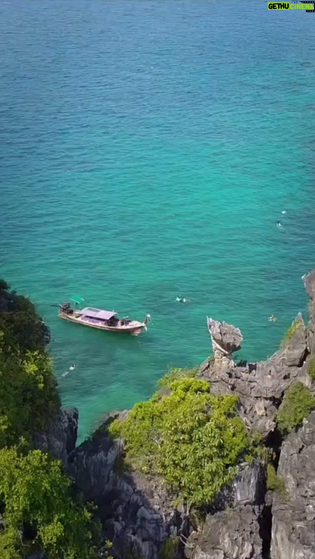 Pooja Chen - 516 Likes - Glided through emerald waters, wrapped in silence, and bathed in nature’s stillness.
Forest kayaking in Hong Island wasn’t just an adventure — it was a reset

[ Thailand Dairies, Forest Kayaking, Forest Bathing, Hong Island ]