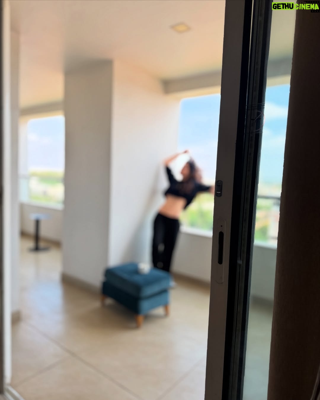 Pooja Chopra - 37.1K Likes - 🌬️