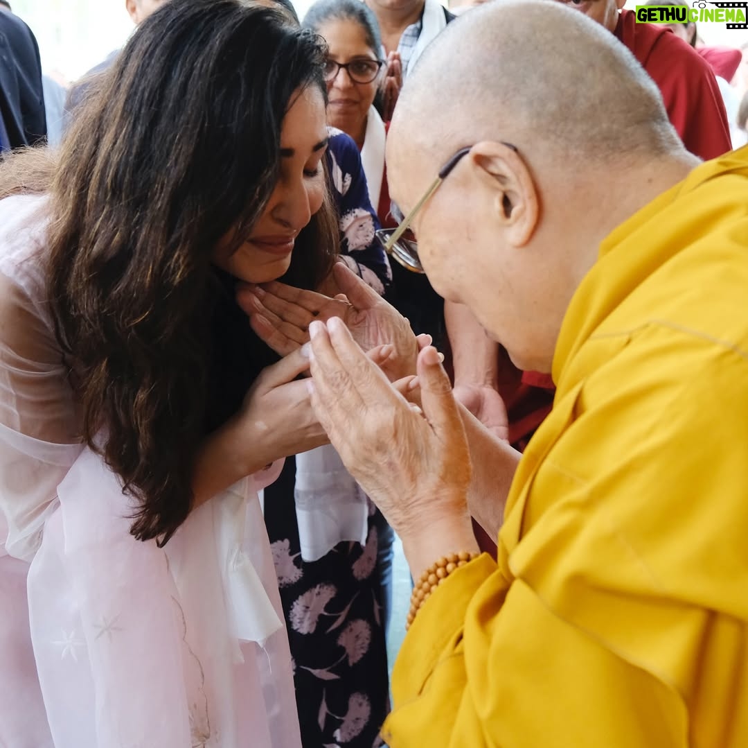 Pooja Chopra - 31.4K Likes - I once watched ‘Seven Years in Tibet’ and whispered a wish.. to one day meet His Holiness the Dalai Lama.
Years passed, And a wish once whispered found its way to me… today! 

Today, I met His Holiness the Dalai Lama.

With trembling hands and a full heart, I received something otherworldly.. Unable to put in words how i feel but it’s 
A moment I will carry with me forever… 
Thank you so much @nyimarinchen5 & @druks_7 for making this happen 💛 
 #grateful #hisholinessthedalailama #gratitude #blessings