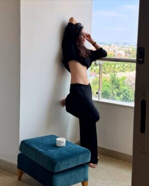 Pooja Chopra Instagram - 🌬️