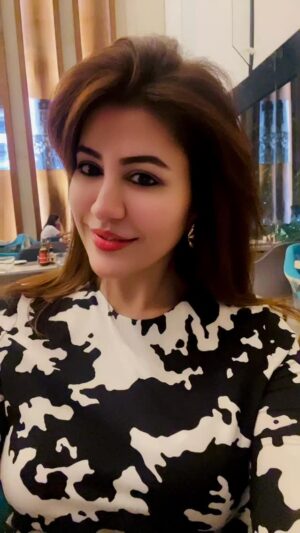 Poonam Chaubey Instagram - Thank you so much everyone for the sweetest birthday wishes . I appreciate every person who messaged , called and made my birthday extra special . #grateful #loveandlight❤️💫