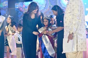 Poonam Chaubey Instagram - Grateful and honoured to be a part of the jury for the Stars Night Season 3 , along with Kinjal Karia - Head of VLCC. Followed by the crowning ceremony, organised by High Hopes Ent.