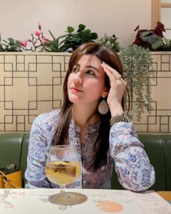 Actress Poonam Chaubey HD Photos and Wallpapers March 2024