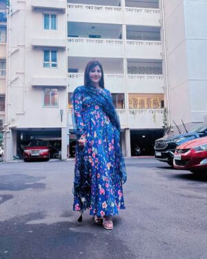 Poonam Chaubey Instagram - Blue !! 💙