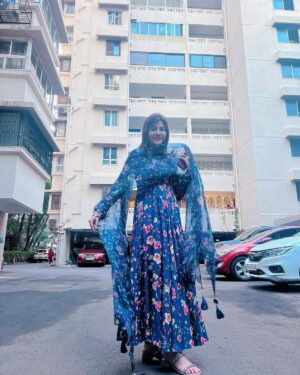 Poonam Chaubey Instagram - Blue !! 💙