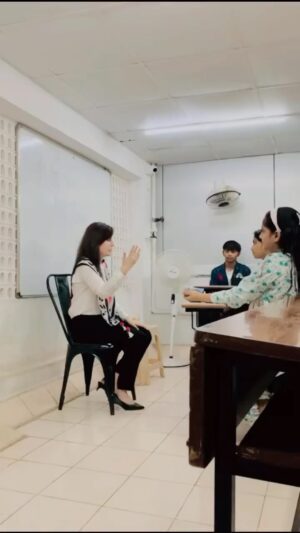 Poonam Chaubey Instagram - Grooming and Etiquette Workshop with the, ‘We Can, We Will Foundation.’ ✨✨