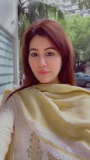 Poonam Chaubey Instagram -