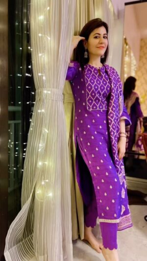 Poonam Chaubey Instagram -