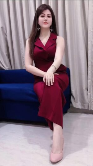 Poonam Chaubey Instagram -